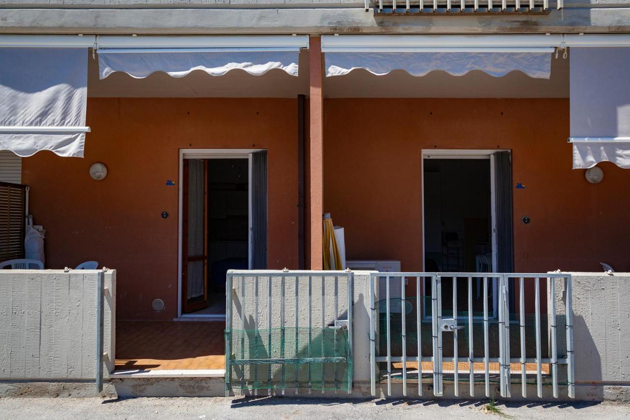 Residence Casabianca Porto San Giorgio Bagian luar foto